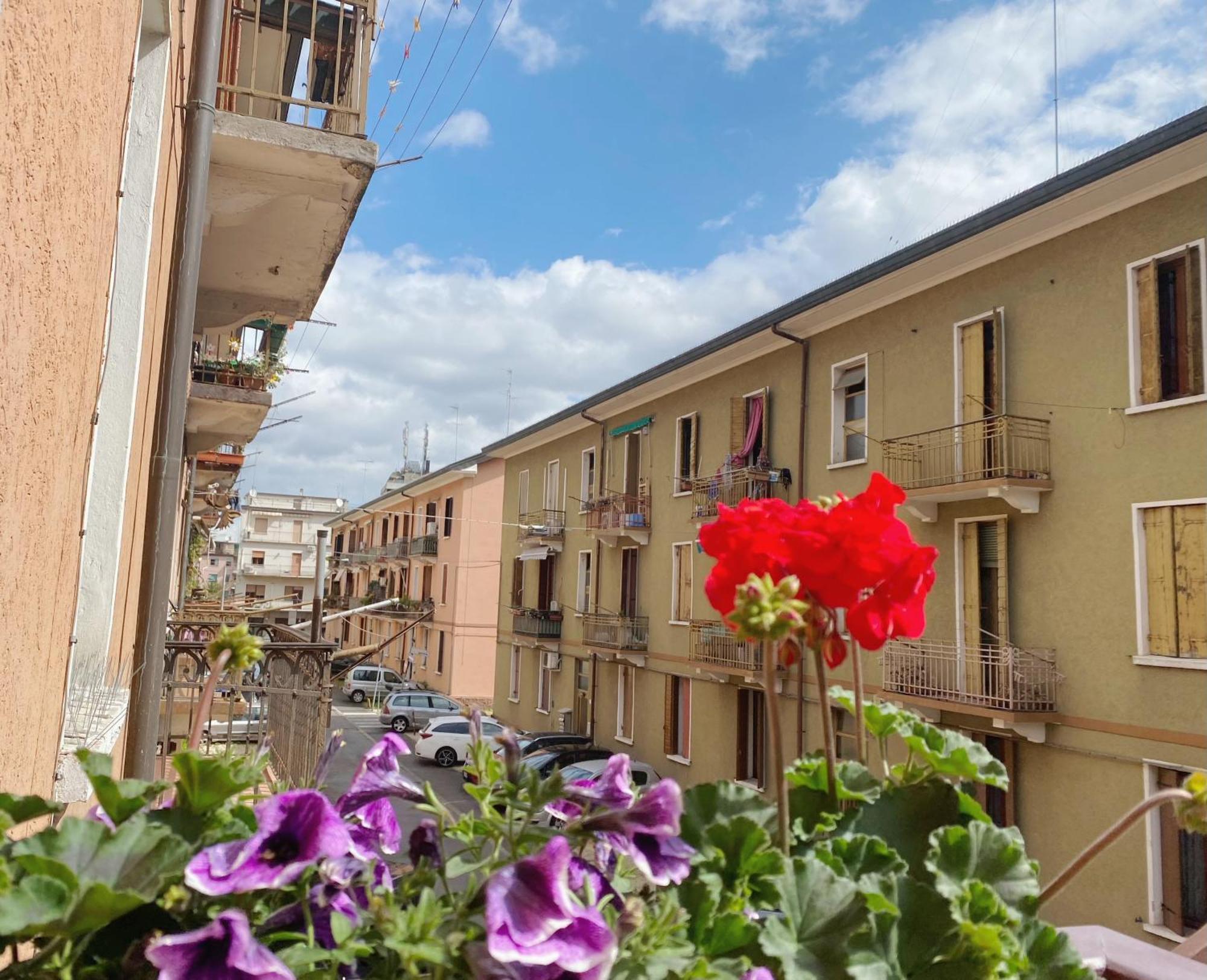 Gris Apartment: Venice Mestre Exterior photo